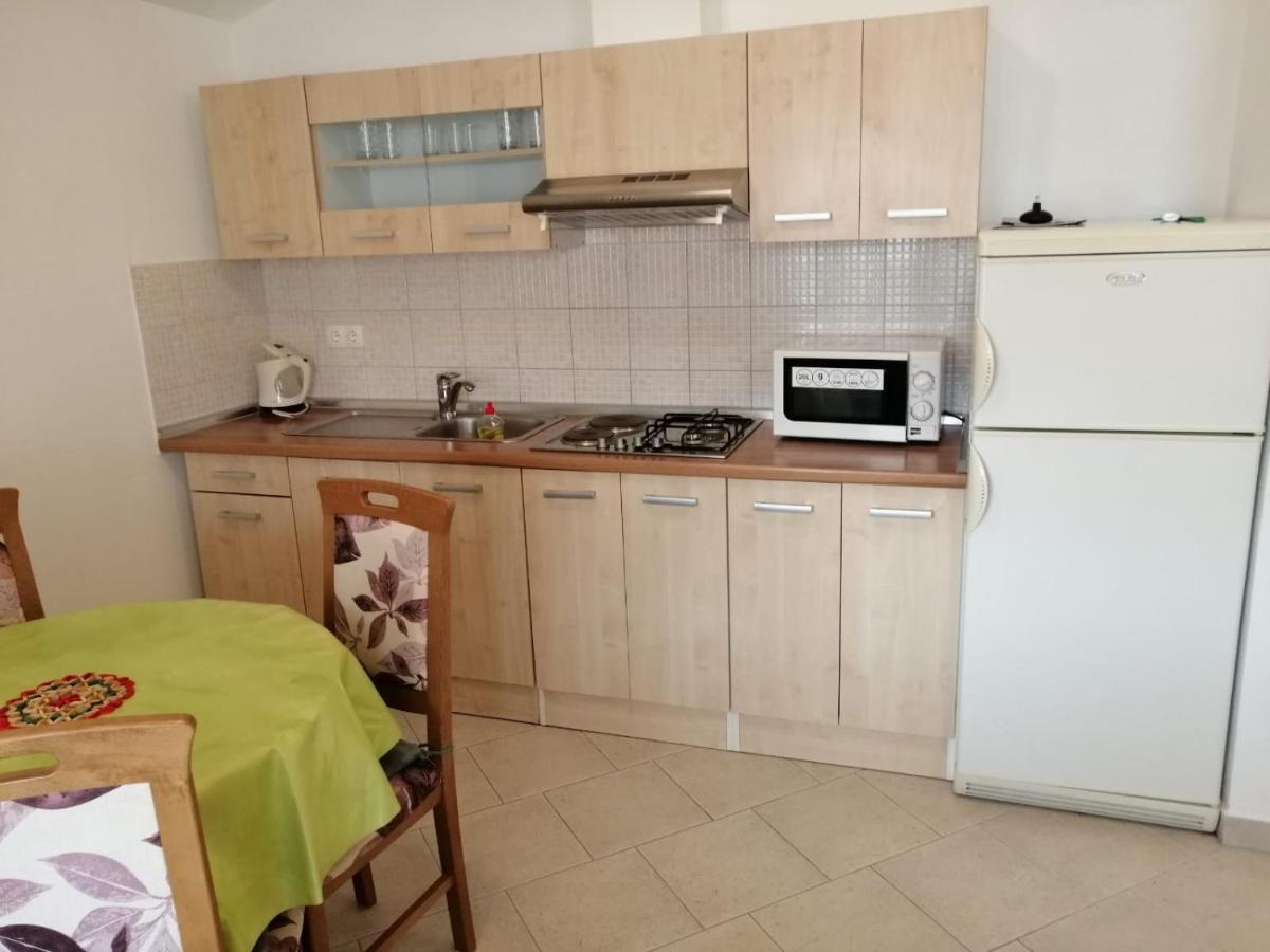 ורסי Apartments Ruzmarin מראה חיצוני תמונה