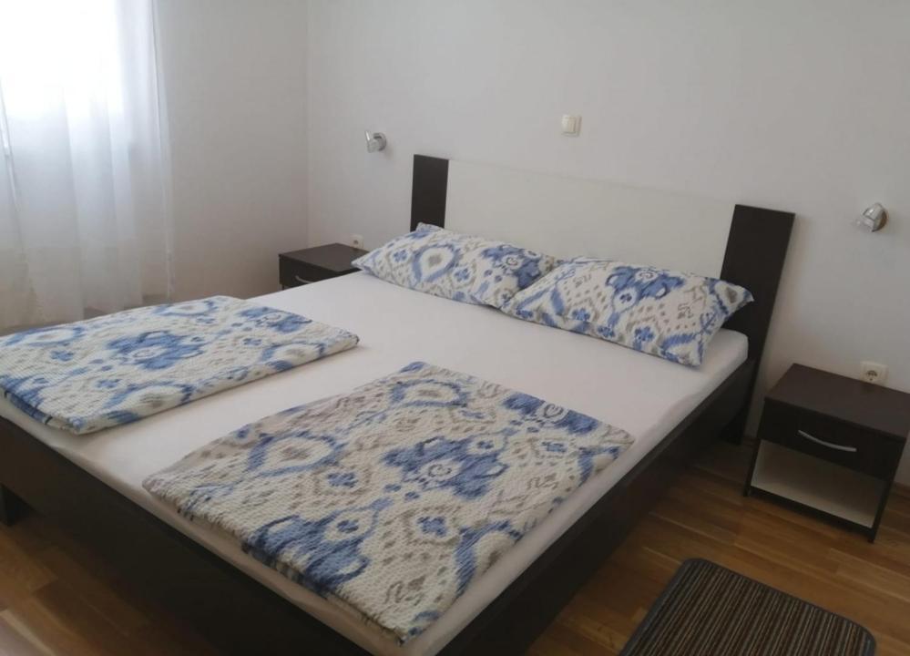 ורסי Apartments Ruzmarin מראה חיצוני תמונה