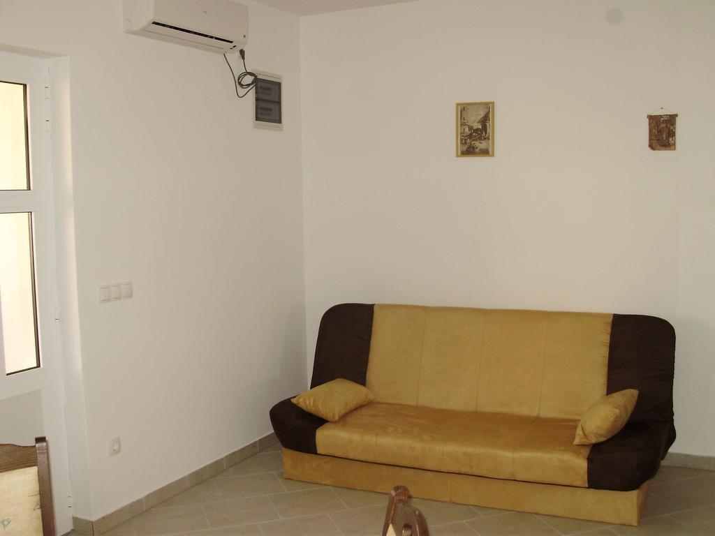 ורסי Apartments Ruzmarin מראה חיצוני תמונה
