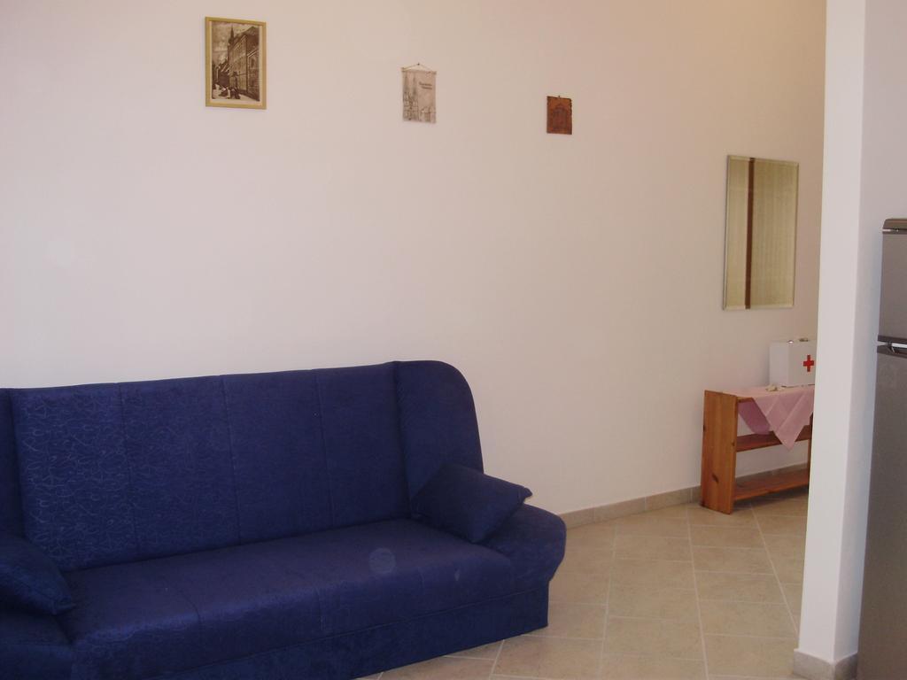ורסי Apartments Ruzmarin מראה חיצוני תמונה