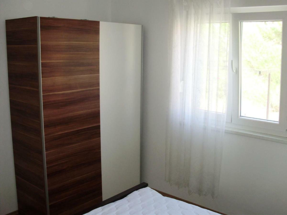 ורסי Apartments Ruzmarin מראה חיצוני תמונה