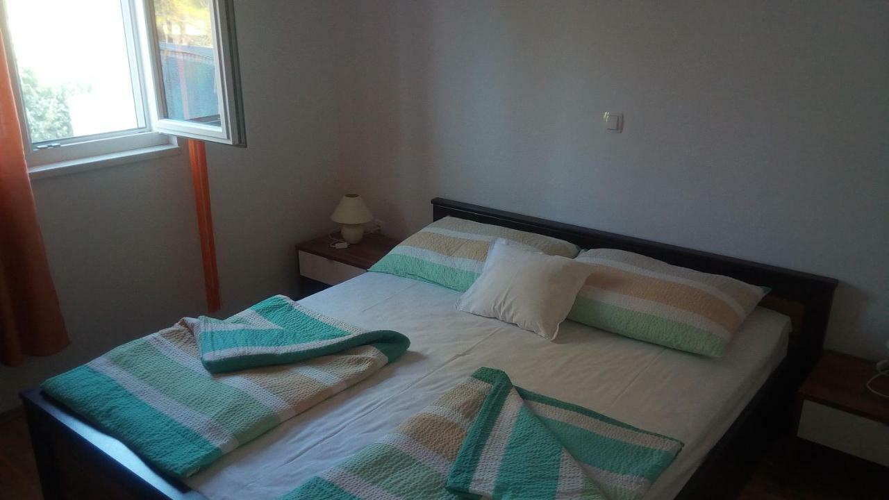 ורסי Apartments Ruzmarin מראה חיצוני תמונה