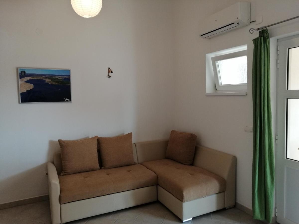 ורסי Apartments Ruzmarin מראה חיצוני תמונה